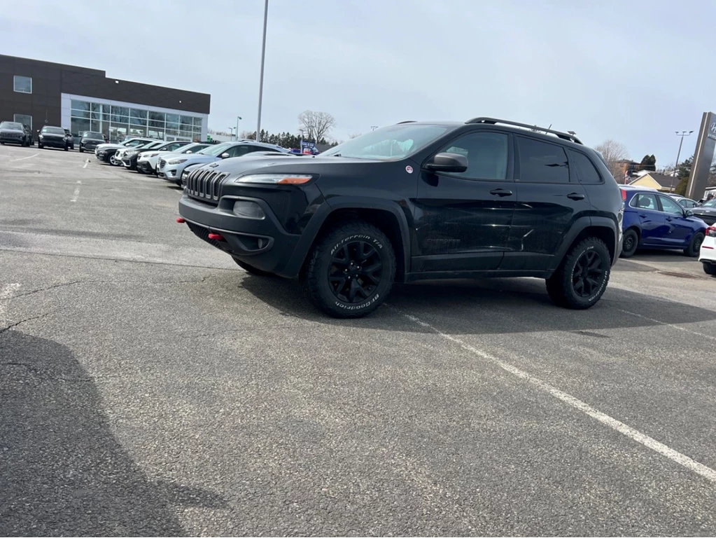 Used 2015 Jeep CHEROKEE ***PENDING SALE *** 4X4 TRAILHAWK | LO... 