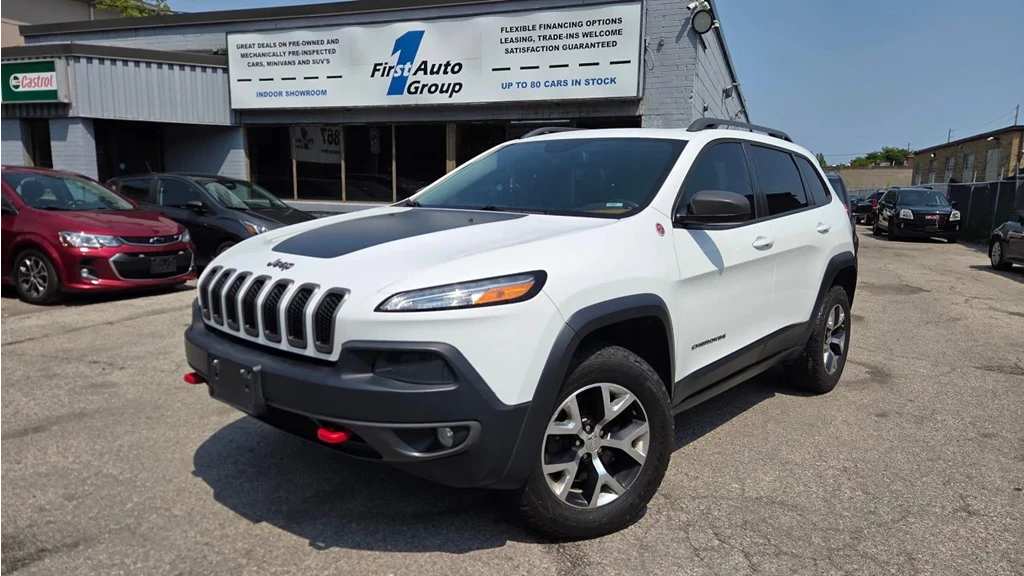 Used 2015 Jeep CHEROKEE 4WD 4dr Trailhawk