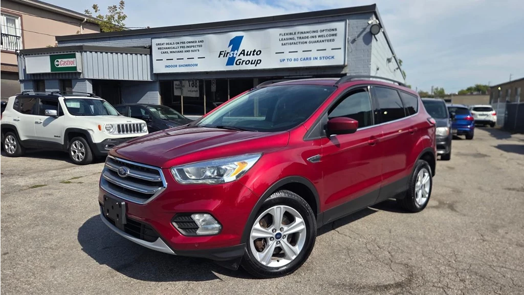 Used 2017 Ford ESCAPE 4WD 4dr SE 2.0L w/Navi