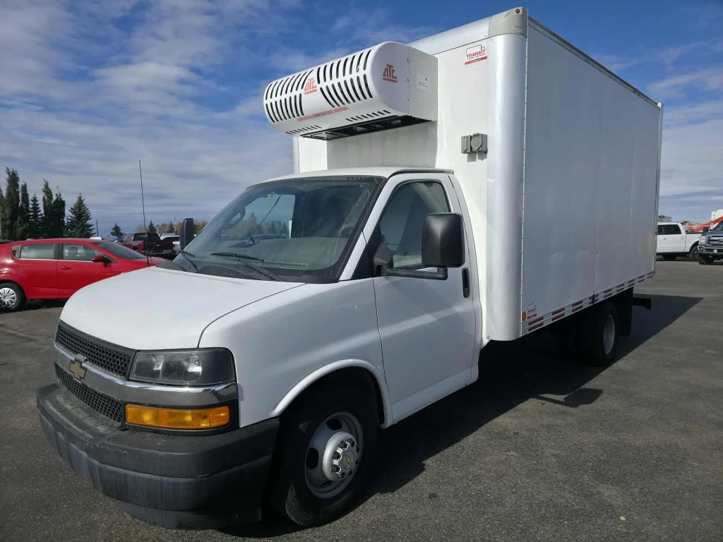 Used 2017 Chevrolet EXPRESS RWD 3500 135 WITH REEFER 