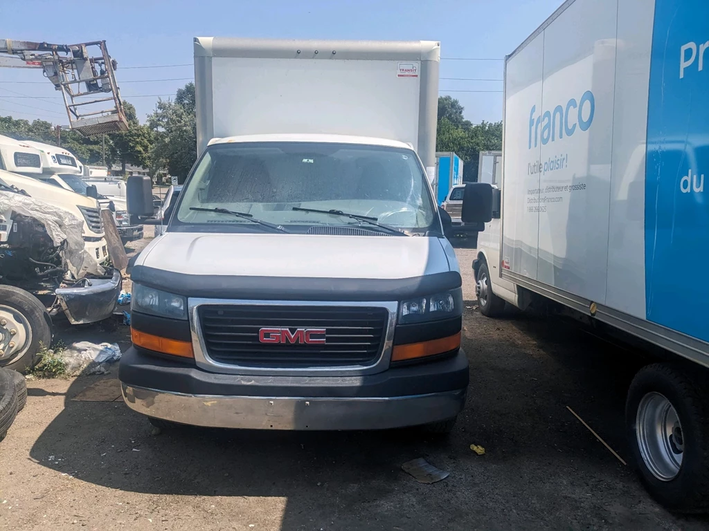 Used 2017 GMC SAVANA COMMERCIAL CUTAWAY 
