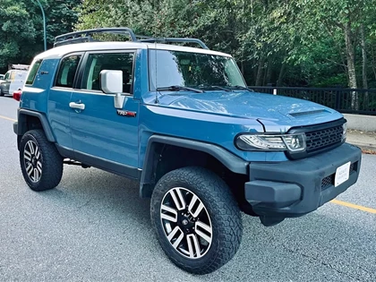 Used 2012 Toyota FJ CRUISER 4×4 – LIFTED | CARPLAY | NEW TIRES &... 