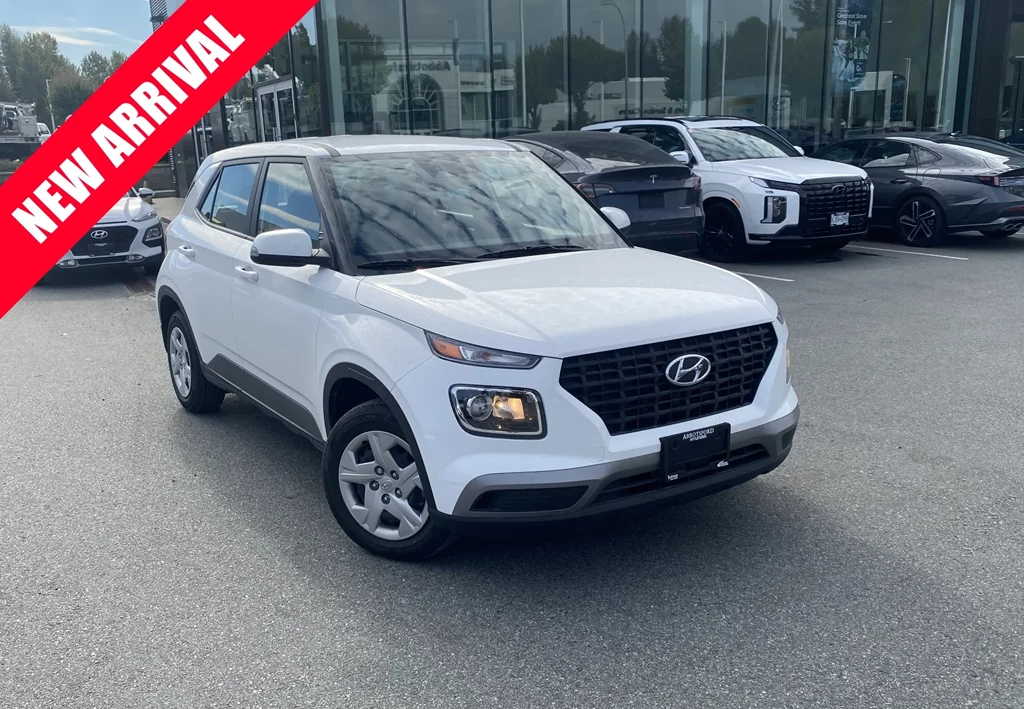 Used 2025 Hyundai VENUE ESSENTIAL 