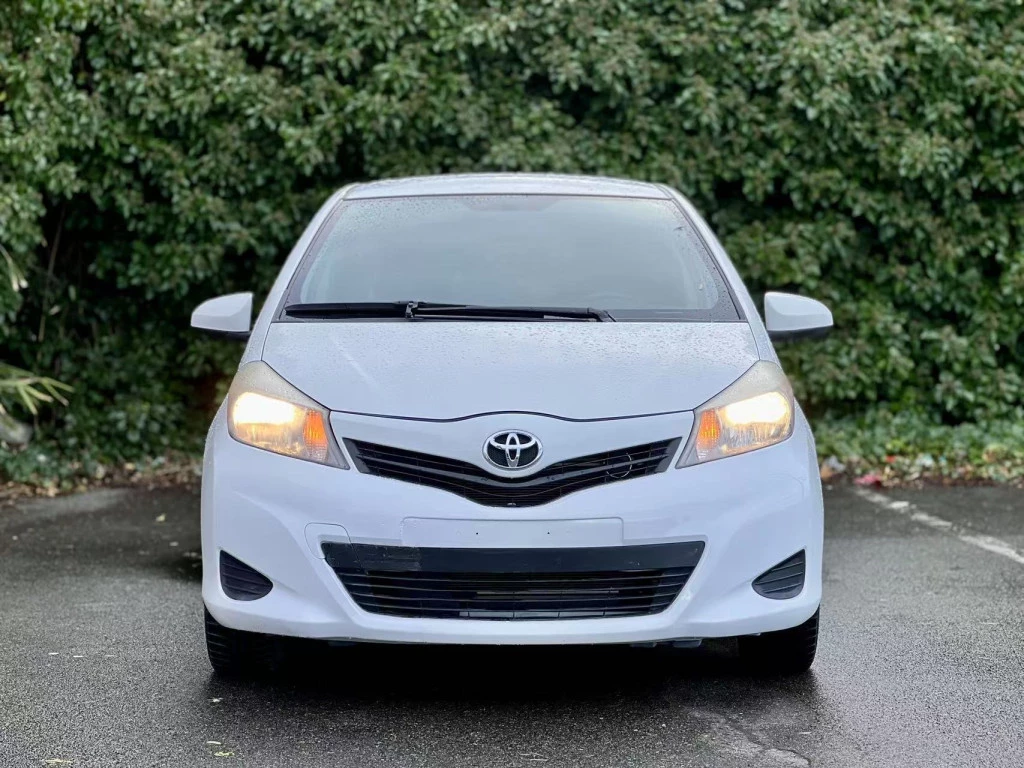 Used 2013 Toyota YARIS LE AUTOMATIC 