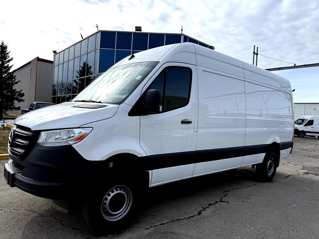 Used 2023 Mercedes-Benz SPRINTER 2500 170-IN. WB 