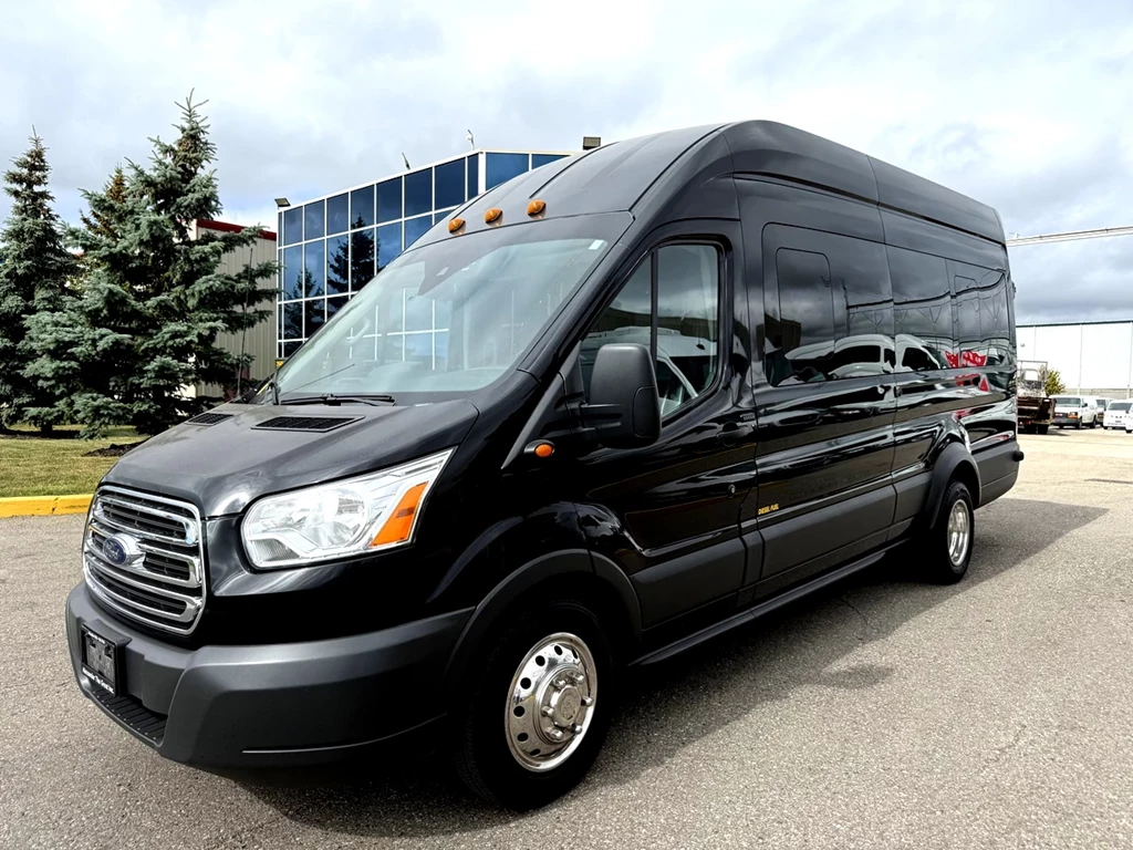 Used 2018 Ford TRANSIT T350HD XLT 15 PASSENGER 
