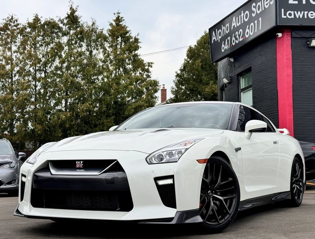 Used 2017 Nissan GT-R PREMIUM COUPE 