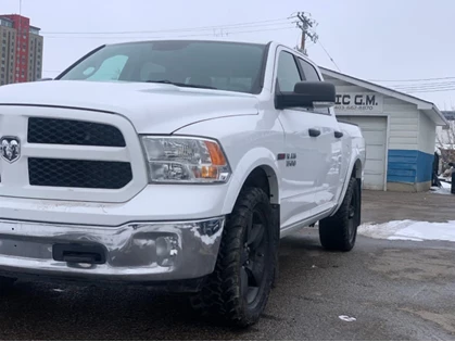 Used 2018 RAM 1500 AWD 