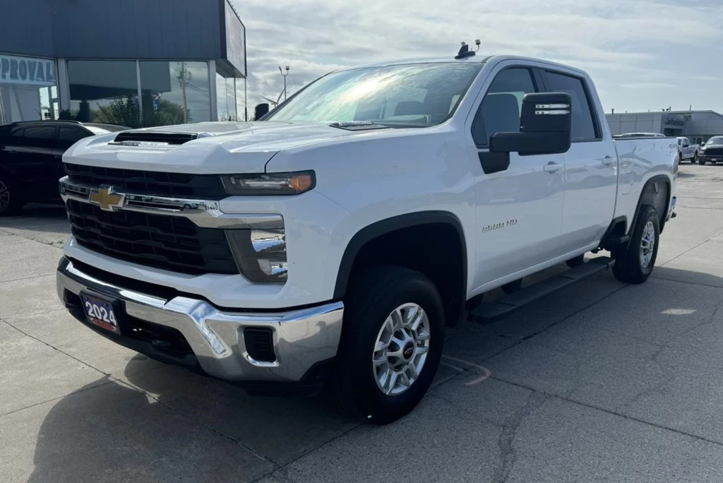 Used 2024 Chevrolet SILVERADO 2500 4WD Crew Cab 159" LT