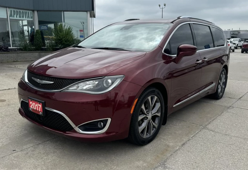 Used 2017 Chrysler PACIFICA Touring-L Plus