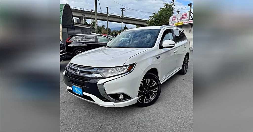 Used 2018 Mitsubishi OULANDER PHEV SEL S-AWC CLEAN TITLE PHEV SEL S-AWC CLEAN TITLE