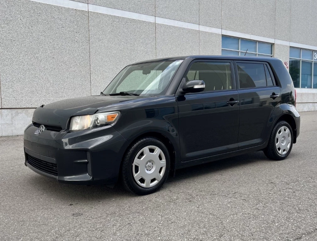 Used 2012 Scion XB 5DR AUTO * ONLY 144000 KM * New Brakes & Tires *