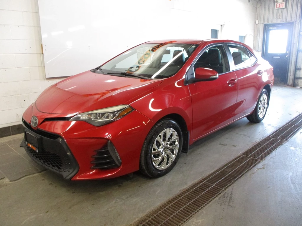 Used 2017 Toyota COROLLA SE 
