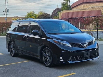 Used 2020 Toyota SIENNA SE 8-Passenger FWD