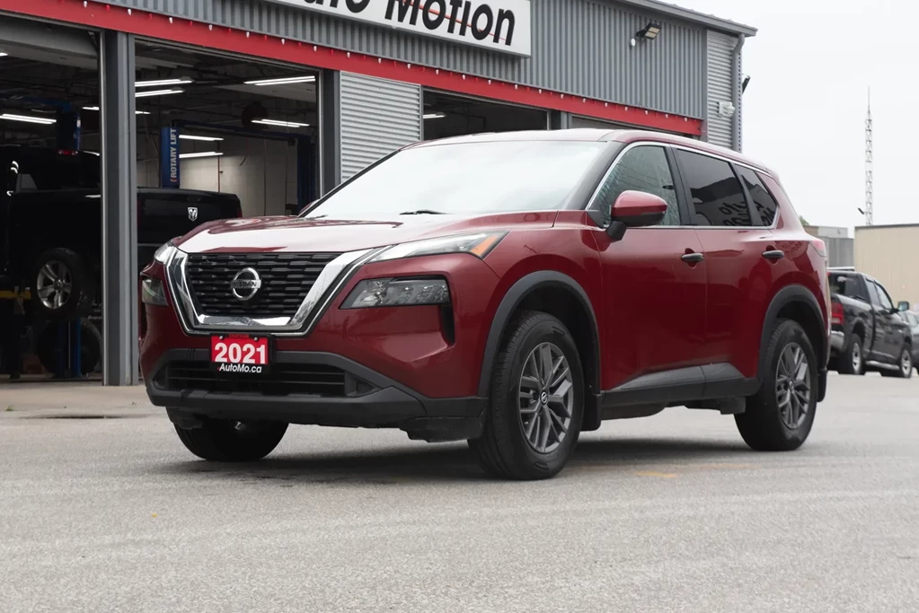 Used 2021 Nissan ROGUE S 