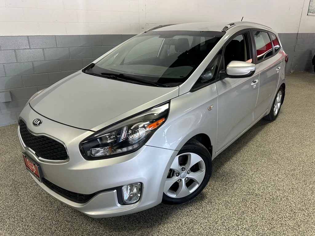 Used 2014 Kia RONDO LX/HEATED SEATS/BLUETOOH/PARKING SENSORS/... 