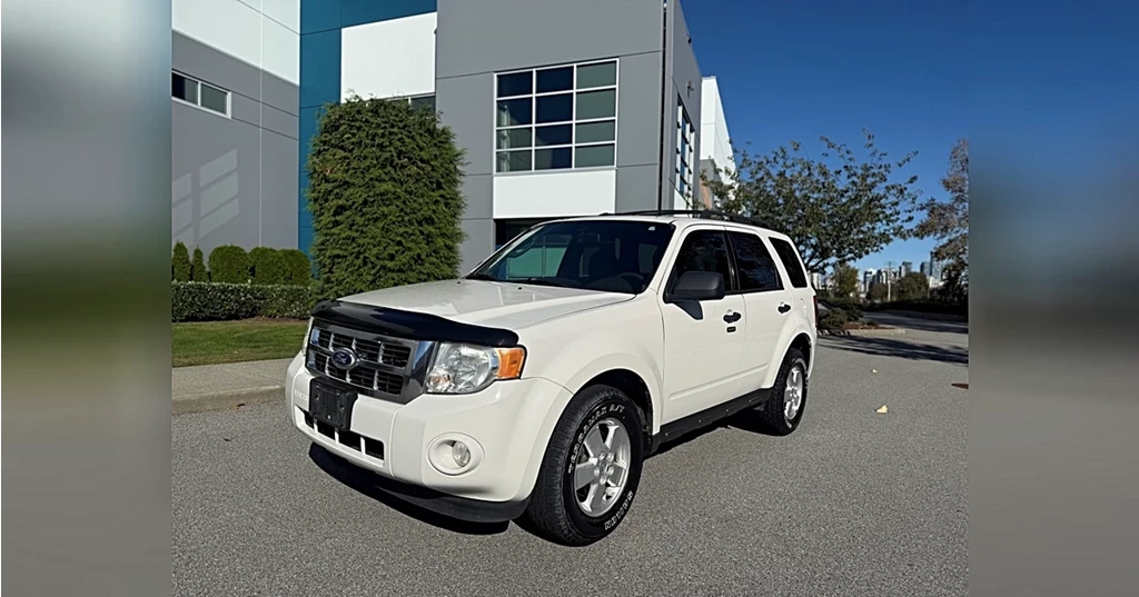 Used 2010 Ford ESCAPE ONLY 197K BC CAR PERFECT SHAPE XLT