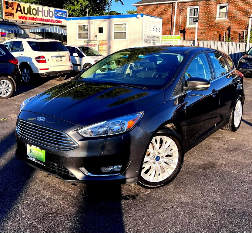 Used 2018 Ford FOCUS TITANIUM-LEATHER/SUNROOF/HEATED SEATS/BAC... 