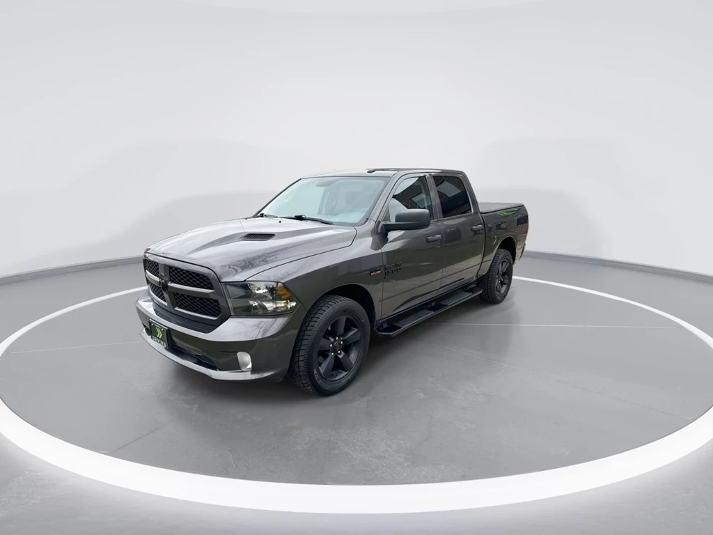 Used 2019 RAM 1500 CLASSIC Express 4x4 Crew Cab 5'7" Box