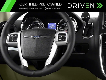 Used 2014 Chrysler TOWN & COUNTRY 4dr Wgn Touring w/Leather