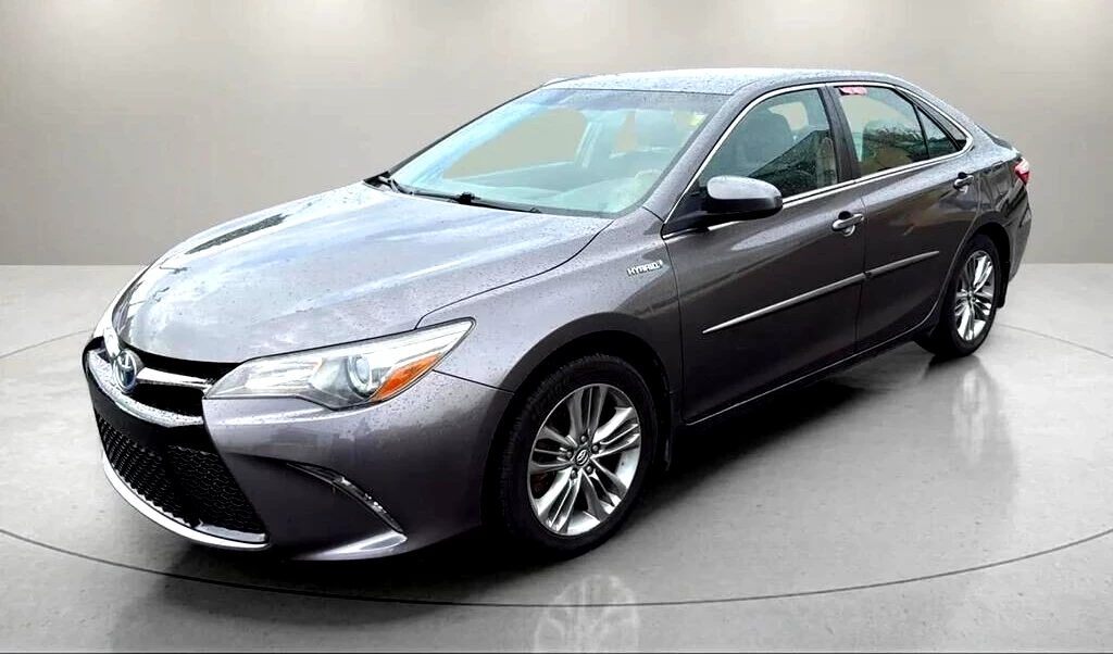 Used 2017 Toyota CAMRY HYBRID XLE 