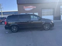 Used 2017 Dodge GRAND CARAVAN 