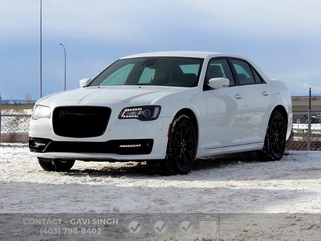 Used 2021 Chrysler 300S | AWD | LOADED WITH LEATHER | LOW KM 