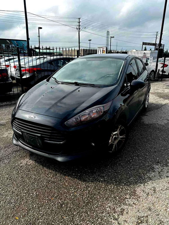 Used 2016 Ford FIESTA SE 