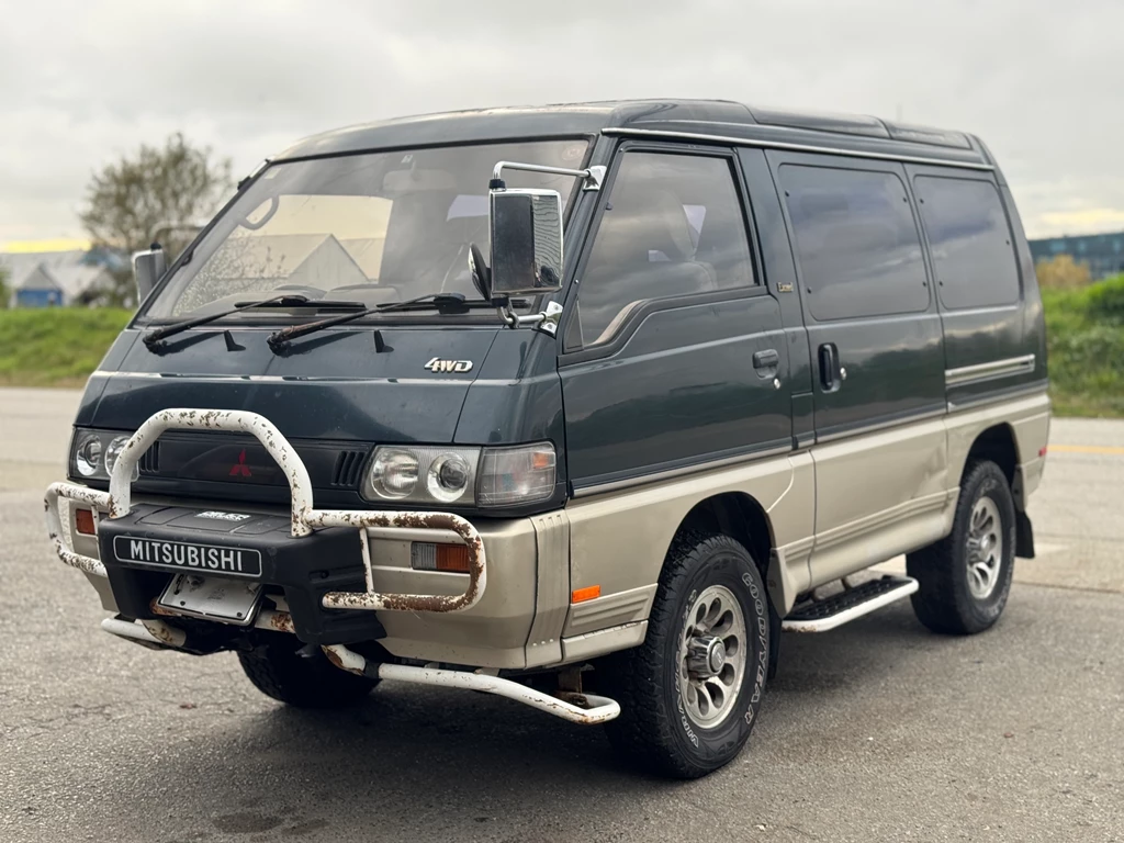 Used 1992 Mitsubishi DELICA 4 
