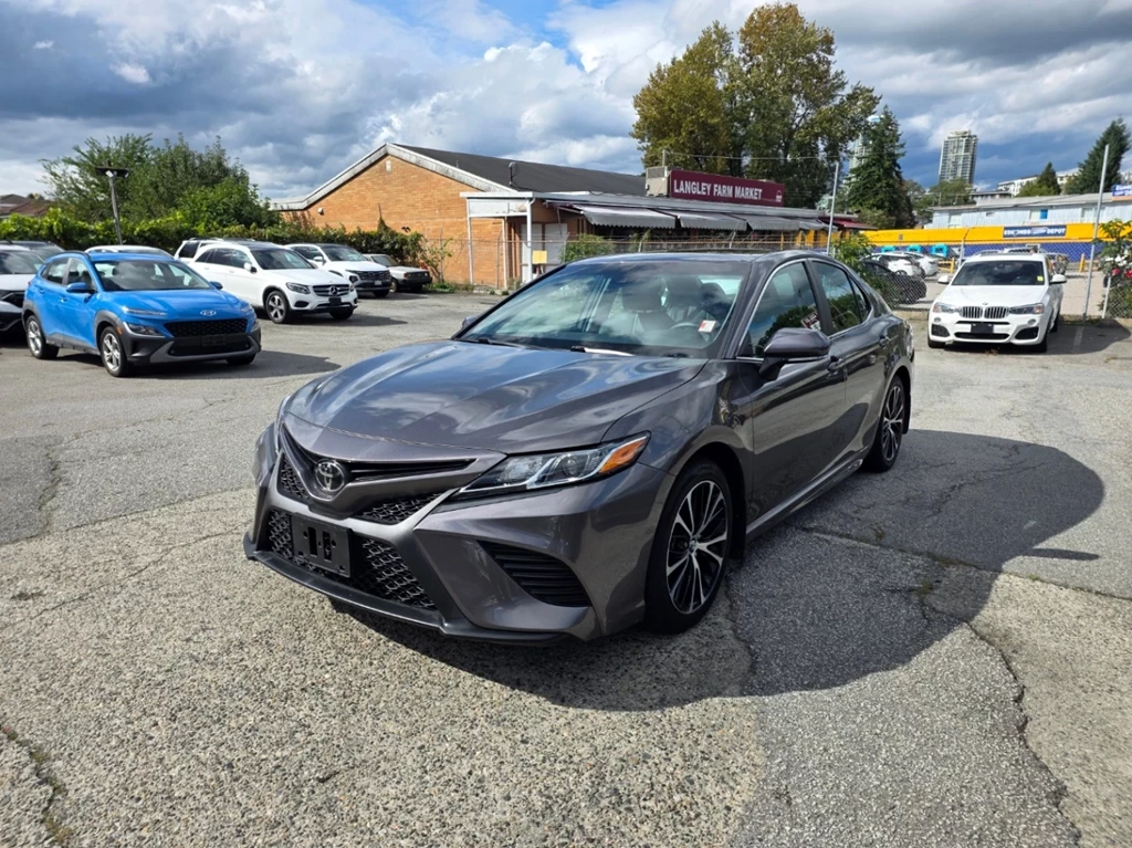 Used 2018 Toyota CAMRY FWD 