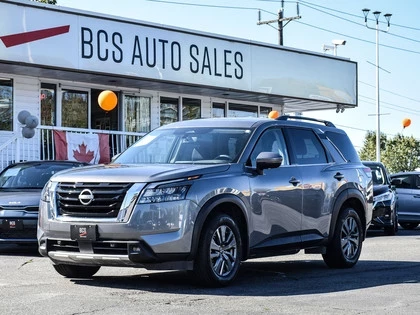 Used 2024 Nissan PATHFINDER SV Edition, No Accidents, 7 Pass, AWD, Low Kms