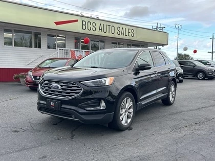 Used 2023 Ford EDGE Titanium AWD, Panoramic Sunroof, Radar Assist