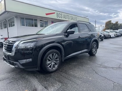 Used 2024 Nissan PATHFINDER SV Edition AWD, 7 Passenger, No Accidents, Low Kms