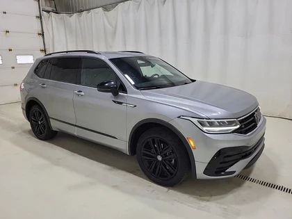 Used 2022 Volkswagen TIGUAN Comfort R-Line Black Edition PANO B.CAM PWR&