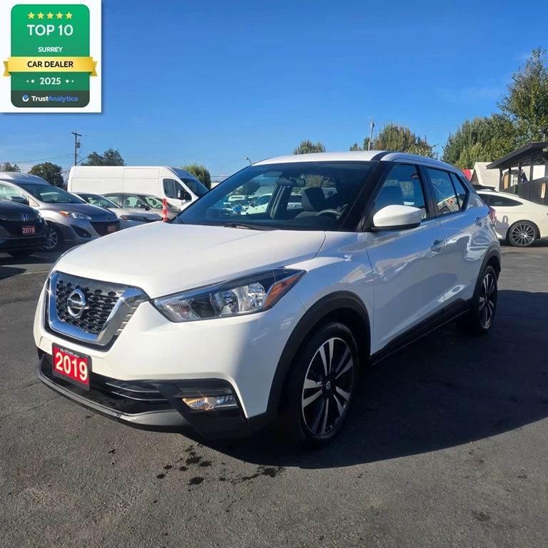 Used 2019 Nissan KICKS FWD 