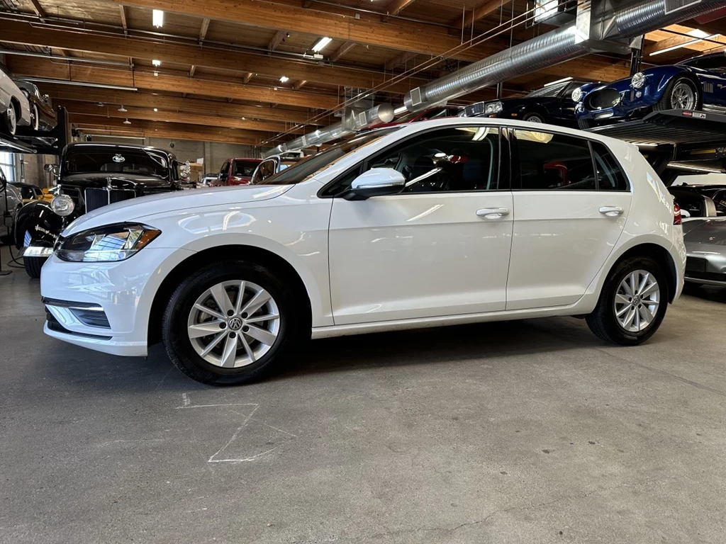 Used 2018 Volkswagen GOLF TRENDLINE 5-DOOR MANUAL 