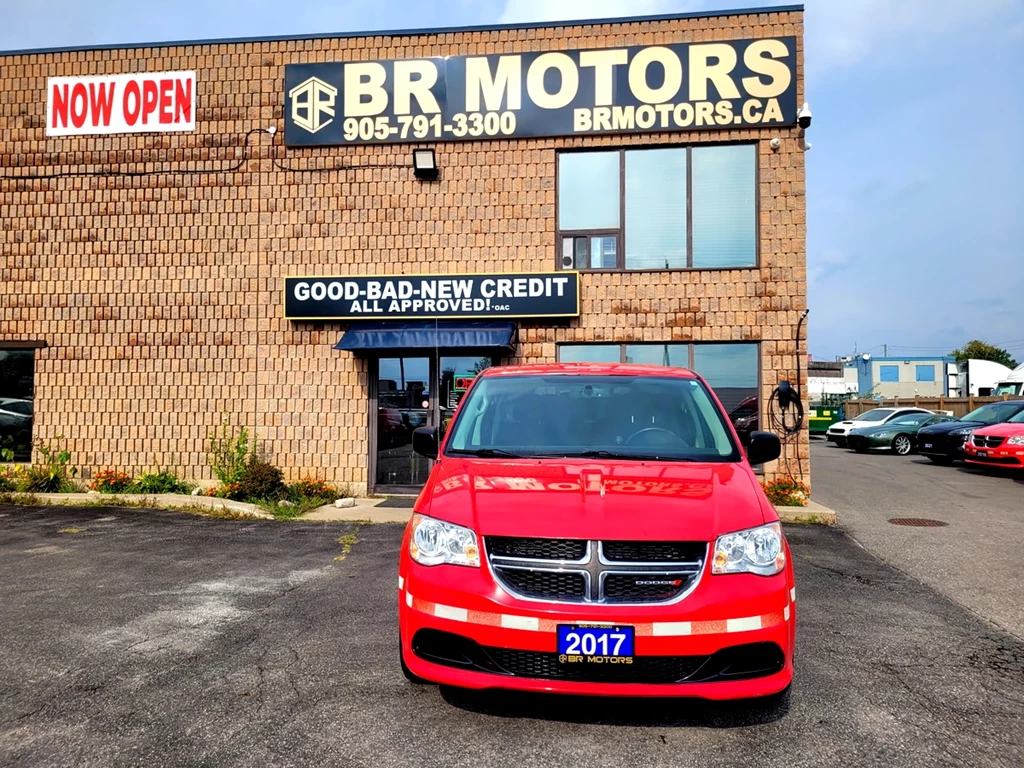 Used 2017 Dodge GRAND CARAVAN SE 