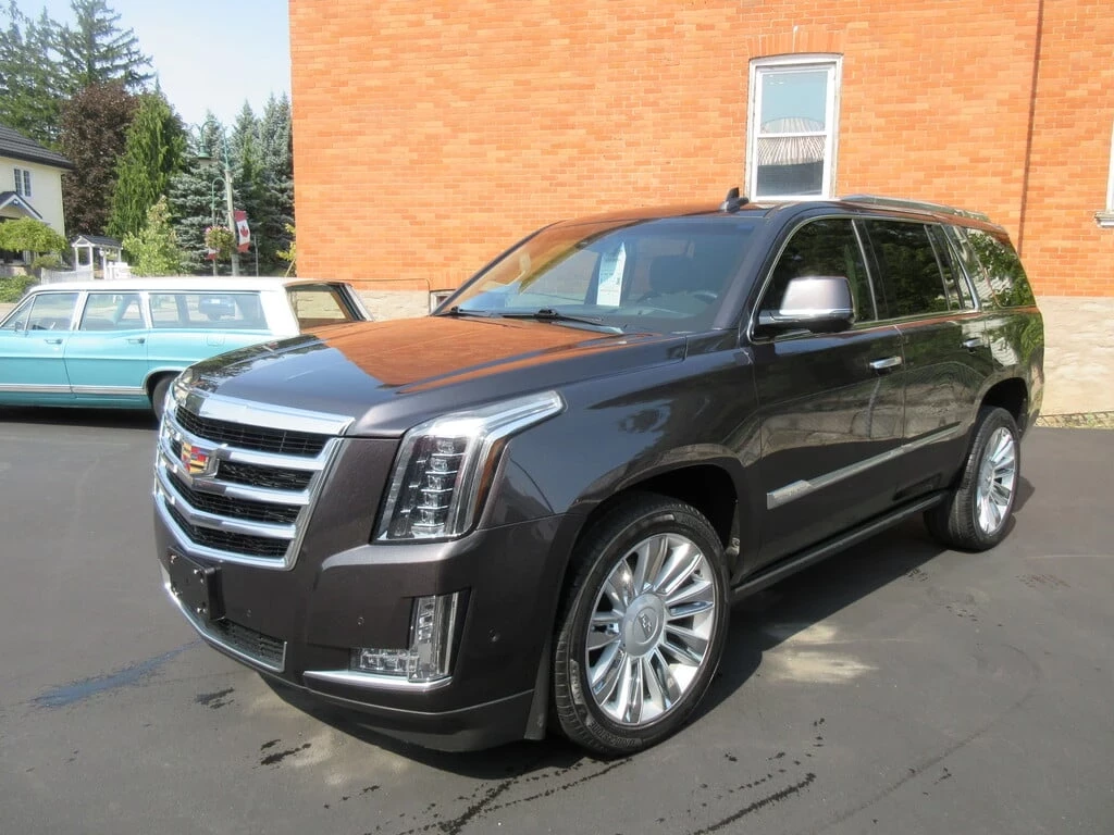 Used 2017 Cadillac ESCALADE 4WD 4DR PREMIUM LUXURY 