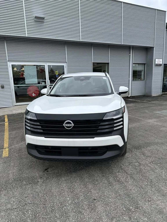 New 2025 Nissan KICKS SV AWD 