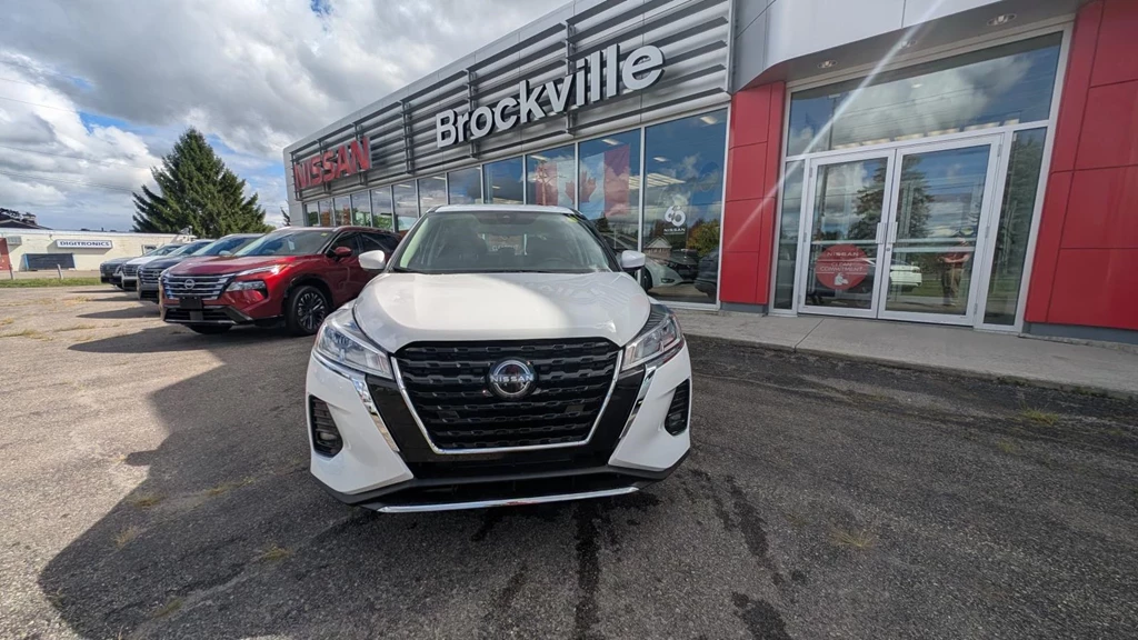 New 2025 Nissan KICKS PLAY PLAY 1.6 S CVT 