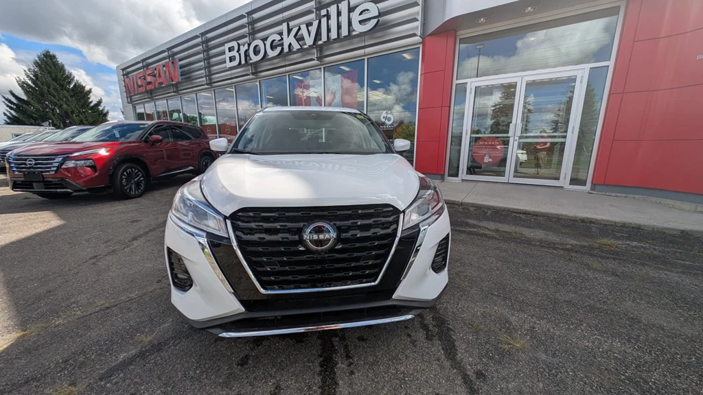 New 2025 Nissan KICKS PLAY PLAY 1.6 S CVT 