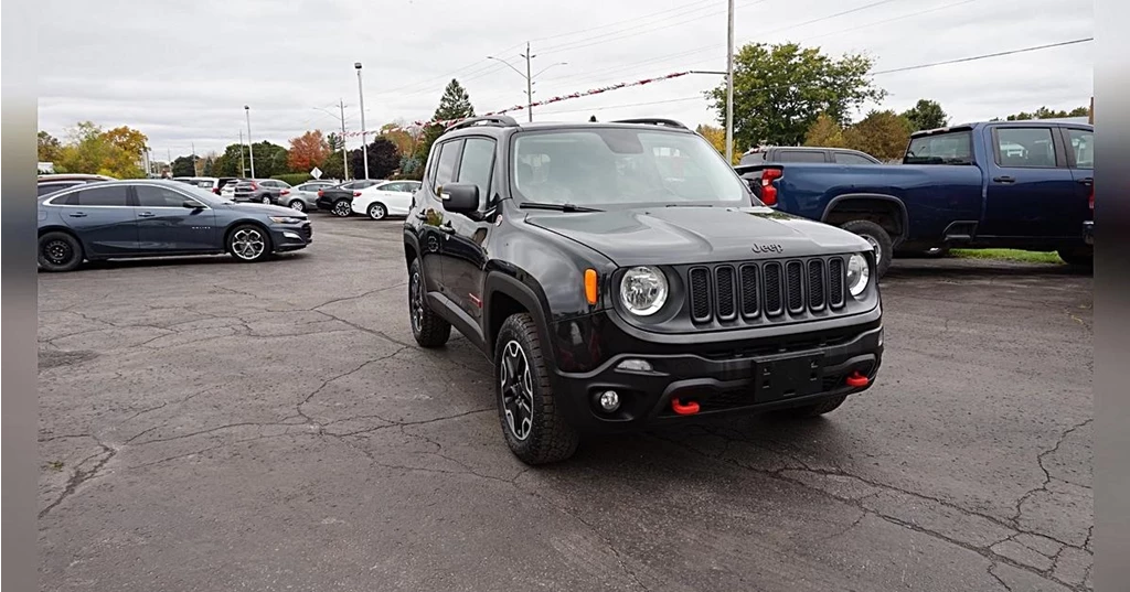 Used 2016 Jeep RENEGADE TRAILHAWK 4WD 4dr Trailhawk