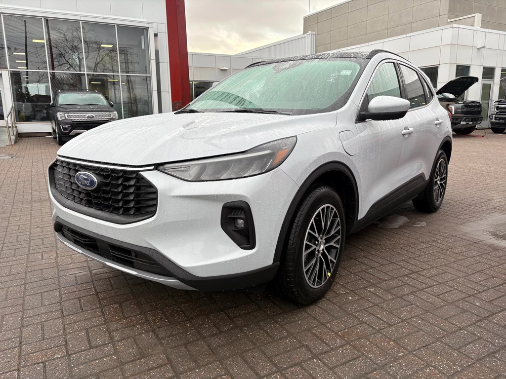 New 2025 Ford ESCAPE PHEV