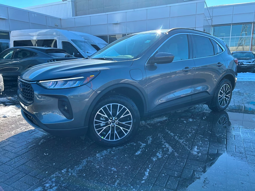 New 2025 Ford ESCAPE PHEV