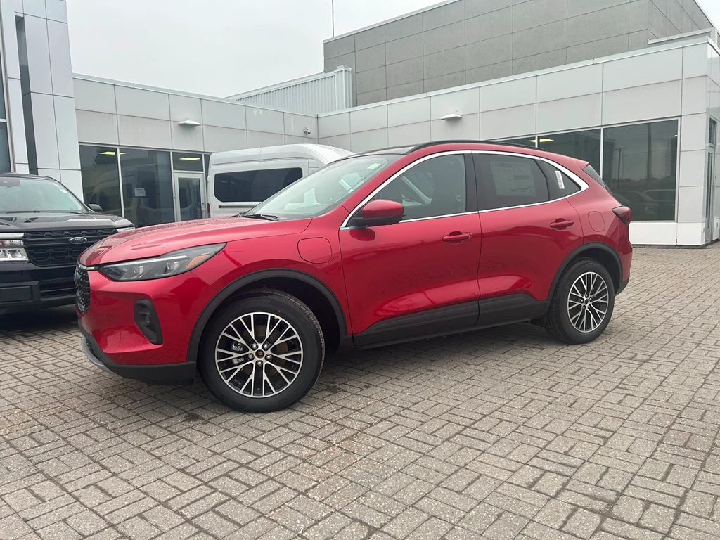 New 2025 Ford ESCAPE PHEV