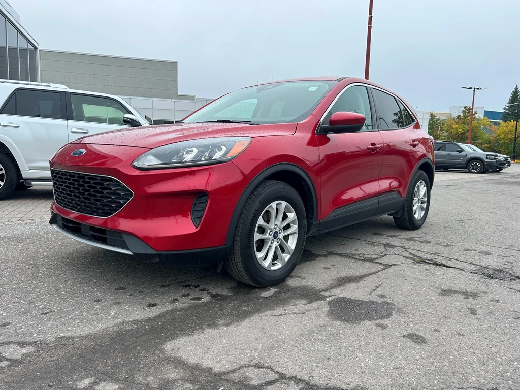 Used 2021 Ford ESCAPE SE