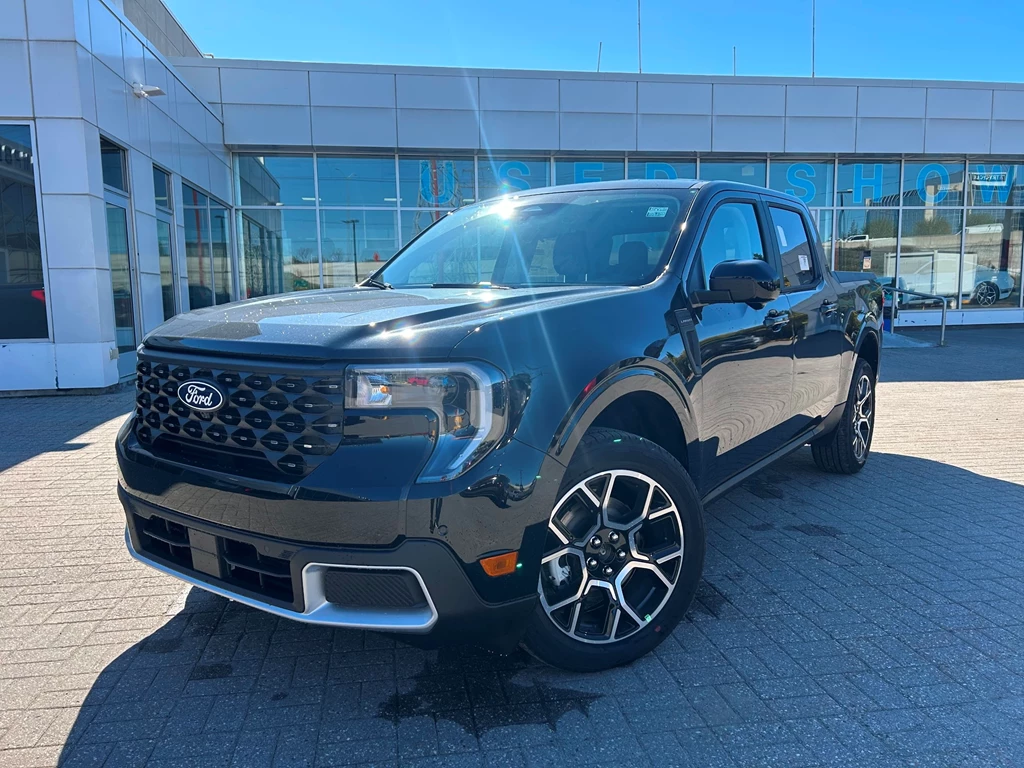 New 2025 Ford MAVERICK Lariat