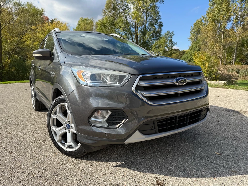 Used 2017 Ford ESCAPE 4X4 