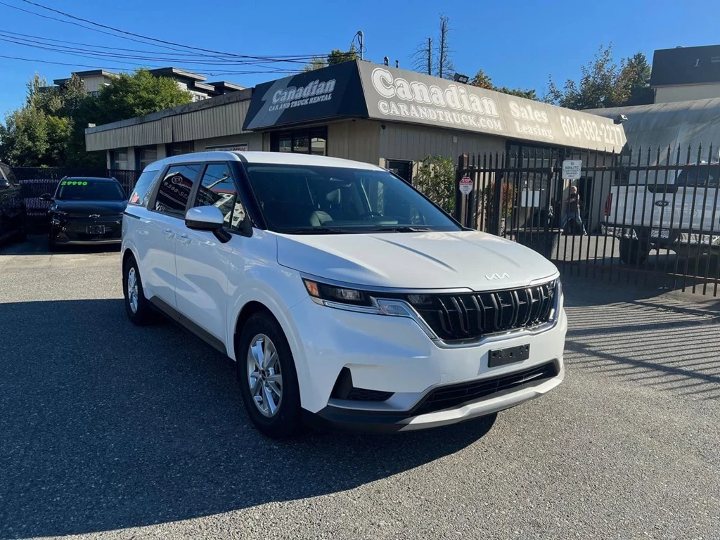 Used 2023 Kia CARNIVAL LX