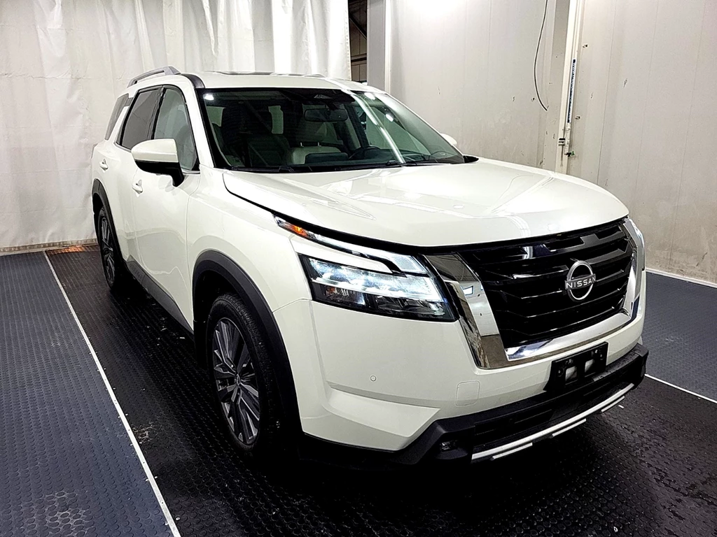 Used 2022 Nissan PATHFINDER SL 4WD | 8 PASS | NAVI | SUNROOF | BS 